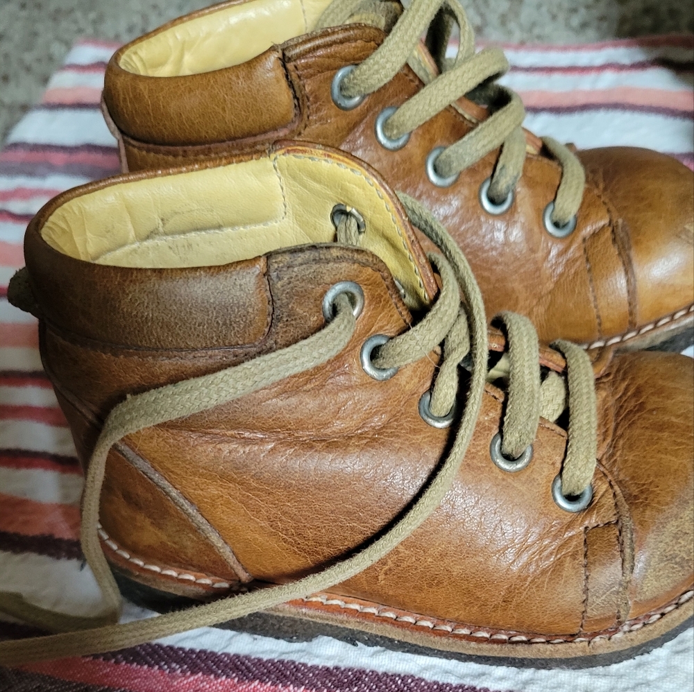Angulus European baby shoes